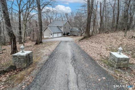 8 Pebble Lane New Milford CT 06776