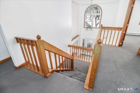 8 Pebble Lane New Milford CT 06776