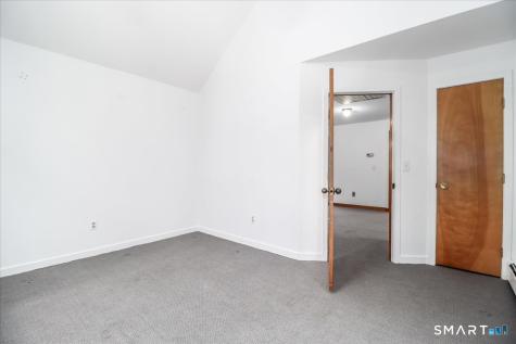 8 Pebble Lane New Milford CT 06776