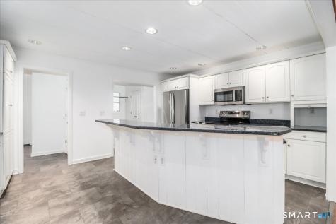 8 Pebble Lane New Milford CT 06776