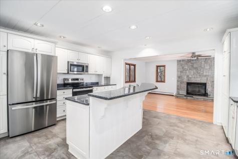 8 Pebble Lane New Milford CT 06776