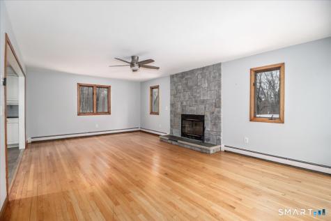 8 Pebble Lane New Milford CT 06776