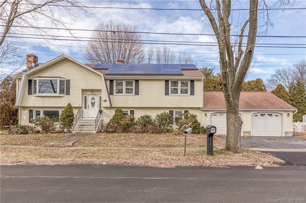 120 Sheffield Circle Stratford CT 06614