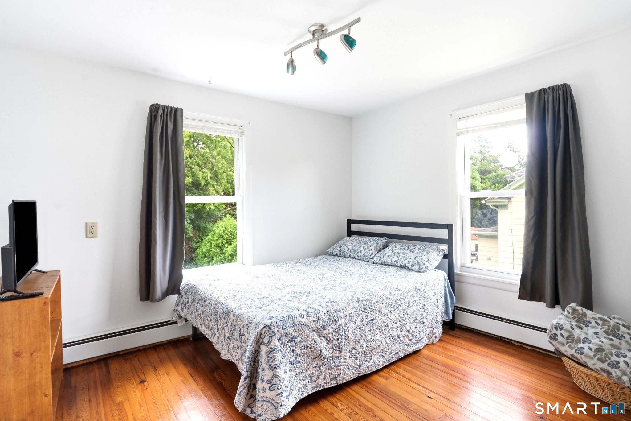 13 Snowden Street Waterford CT 06385