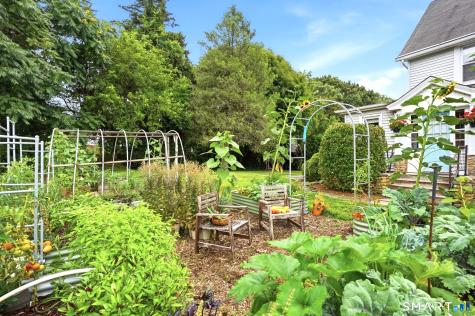 13 Snowden Street Waterford CT 06385
