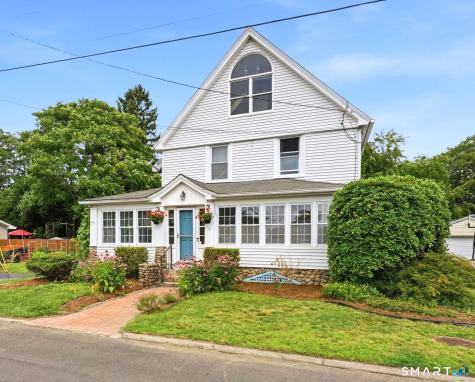 13 Snowden Street Waterford CT 06385