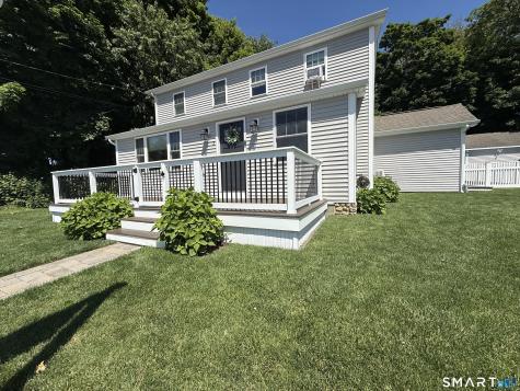 3 Middle Street Waterford CT 06385