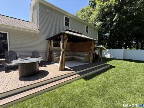 3 Middle Street Waterford CT 06385