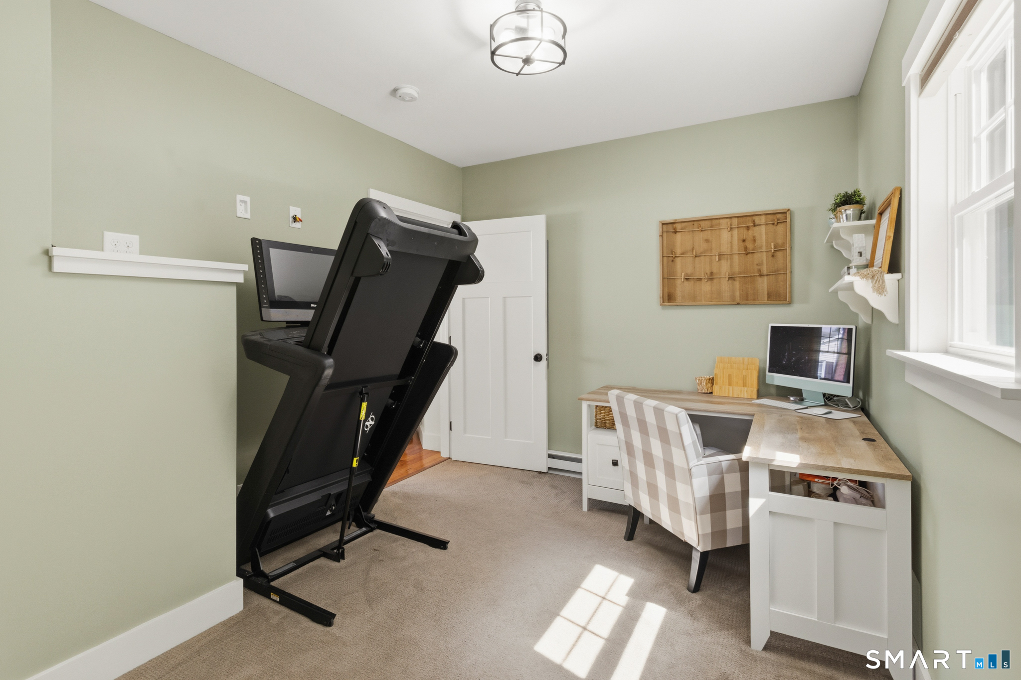 3 Middle Street Waterford CT 06385