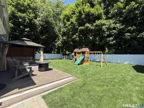 3 Middle Street Waterford CT 06385