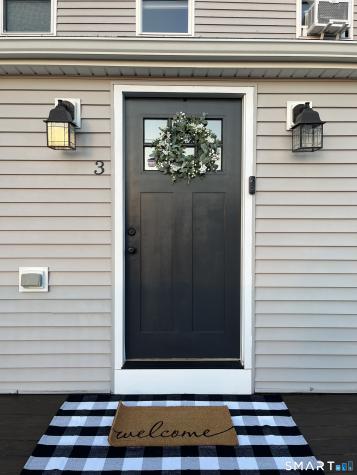 3 Middle Street Waterford CT 06385