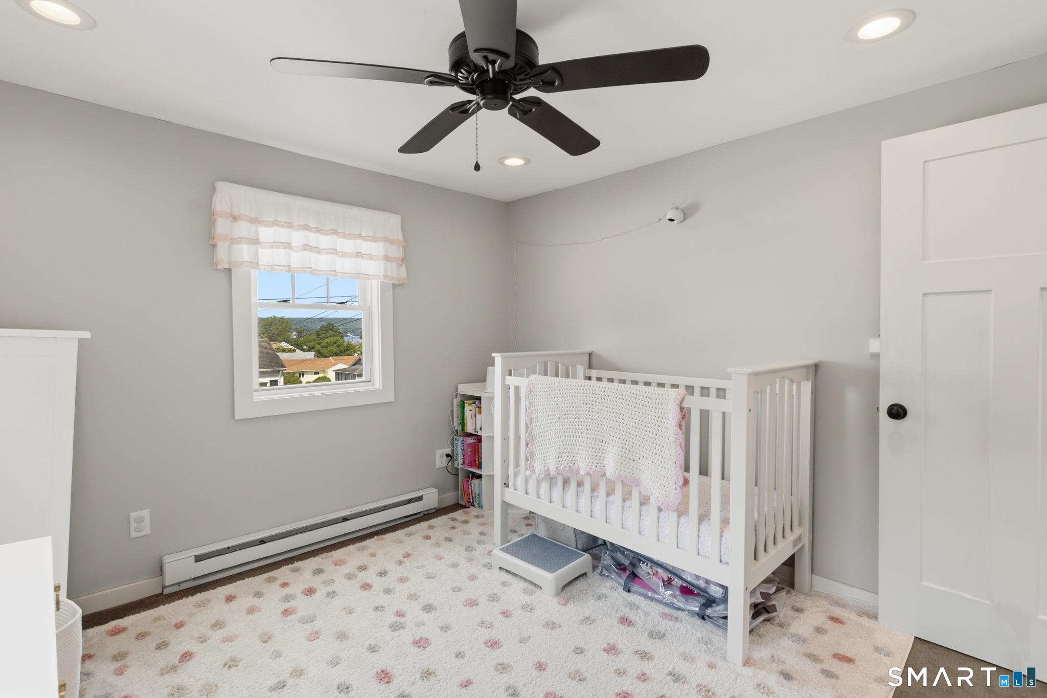 3 Middle Street Waterford CT 06385
