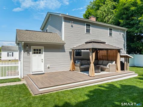 3 Middle Street Waterford CT 06385