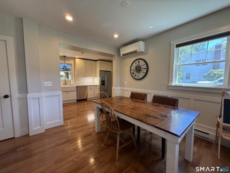 3 Middle Street Waterford CT 06385