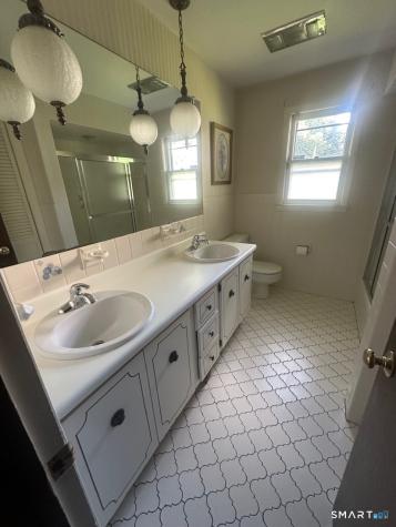 21 Platt Street Ansonia CT 06401