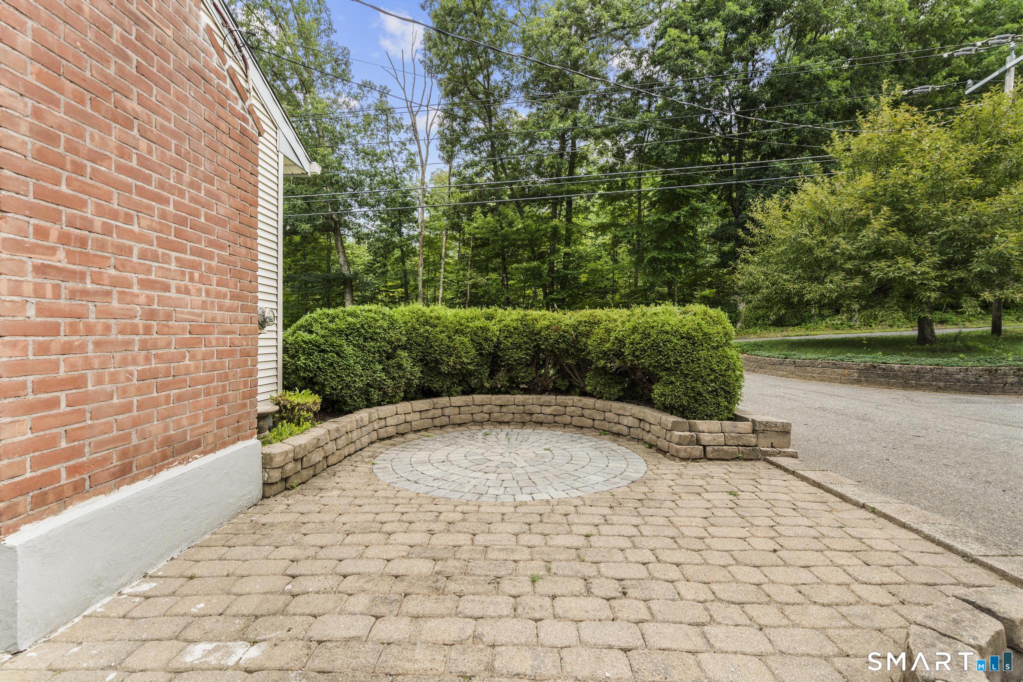 76 Schofield Road Willington CT 06279