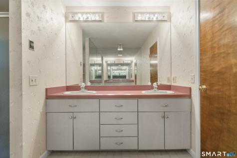 67 Crest Street Waterbury CT 06708