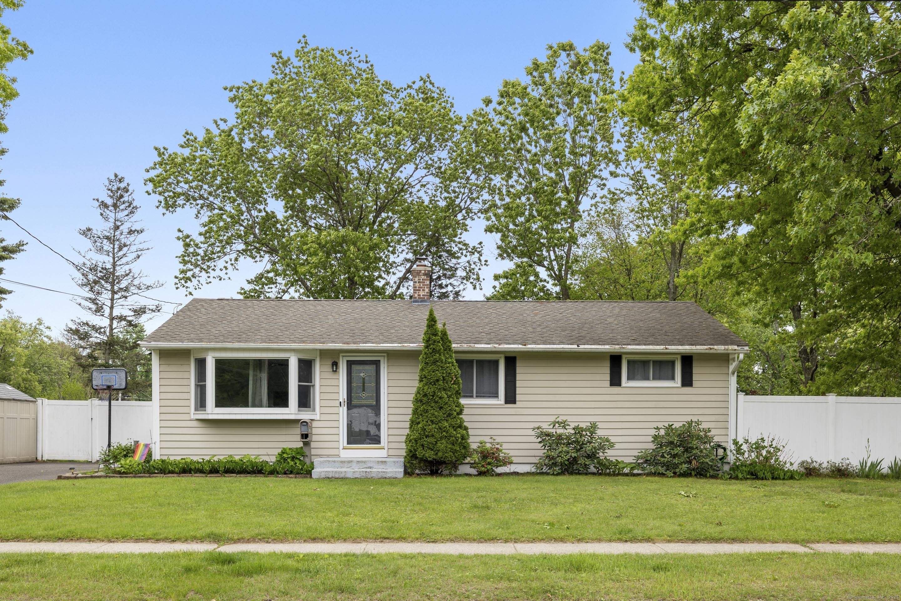 53 Roosevelt Boulevard Enfield CT 06082