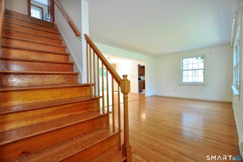 37 Pilgrim Drive Windsor CT 06095