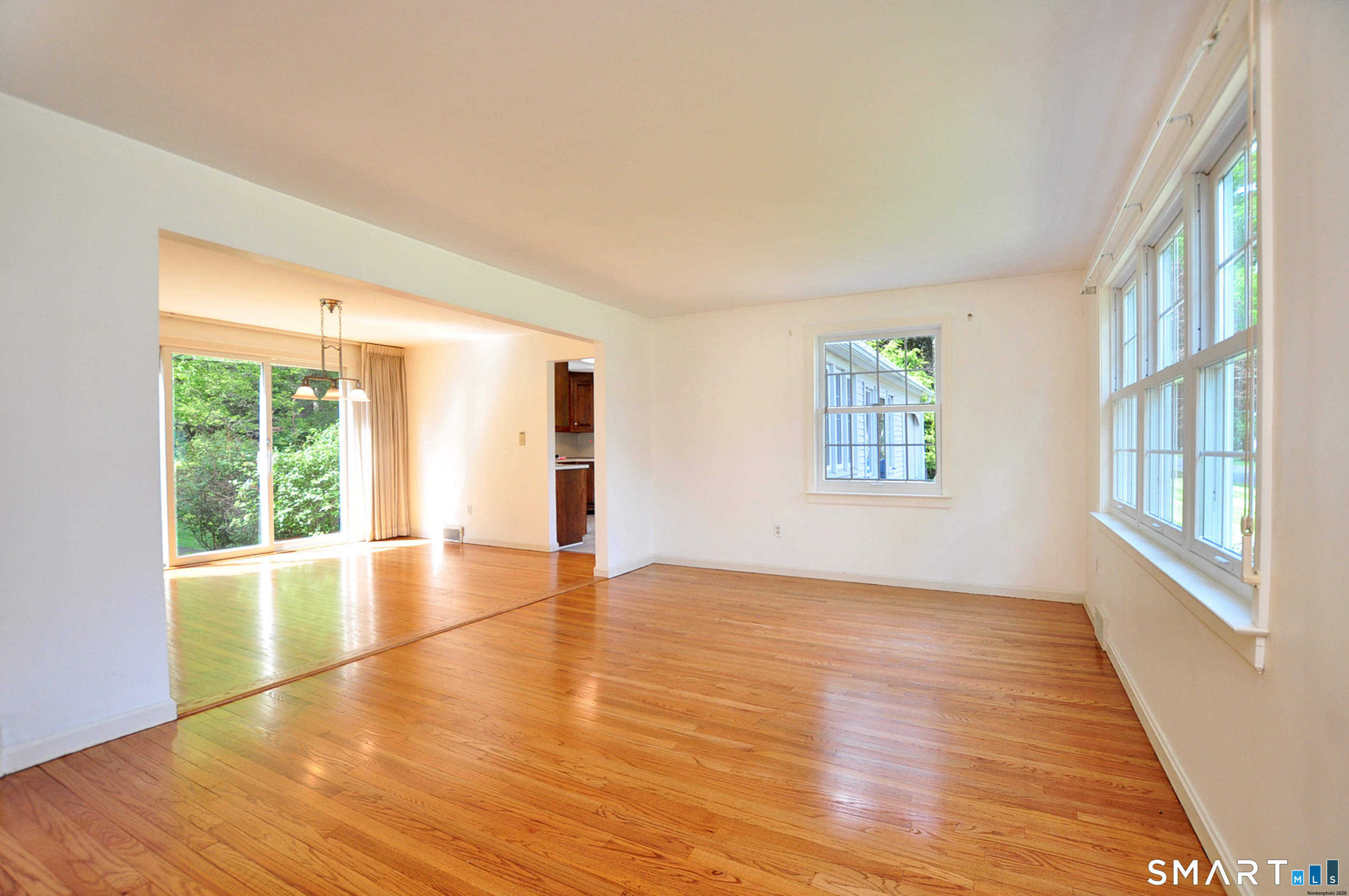 37 Pilgrim Drive Windsor CT 06095