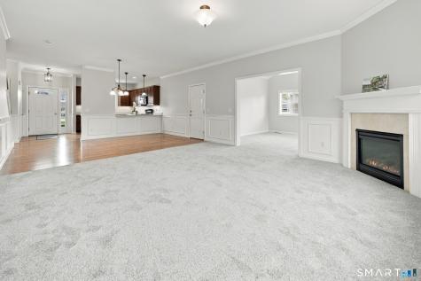 6 Windermere Village Road Ellington CT 06029