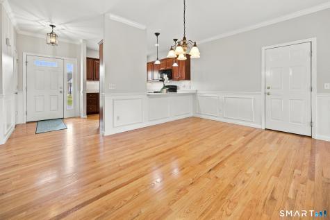 6 Windermere Village Road Ellington CT 06029