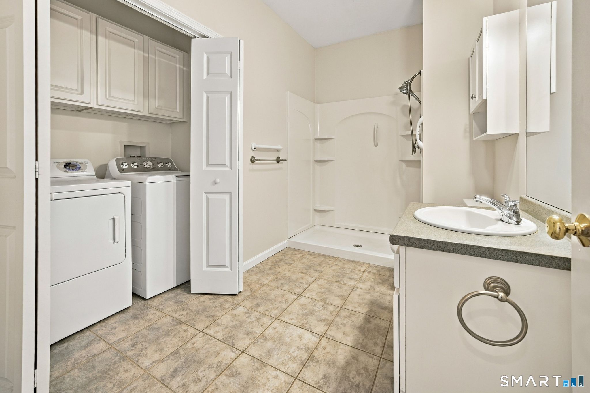 6 Windermere Village Road Ellington CT 06029