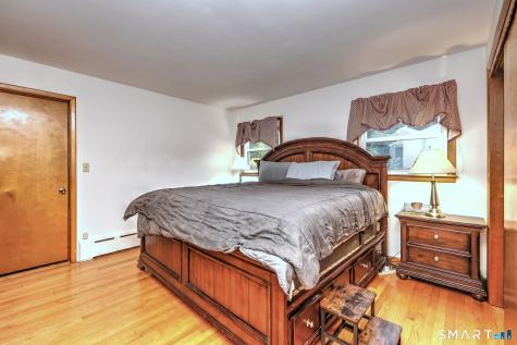 52 Lauderdale Drive Trumbull CT 06611