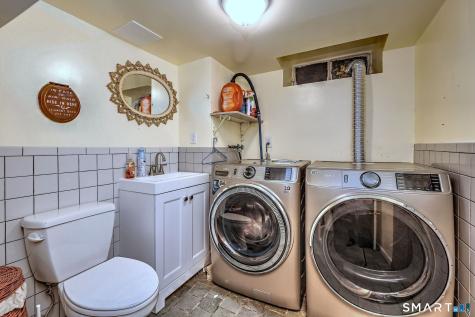 52 Lauderdale Drive Trumbull CT 06611