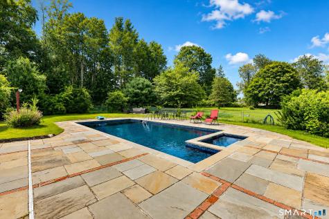 52 Lauderdale Drive Trumbull CT 06611