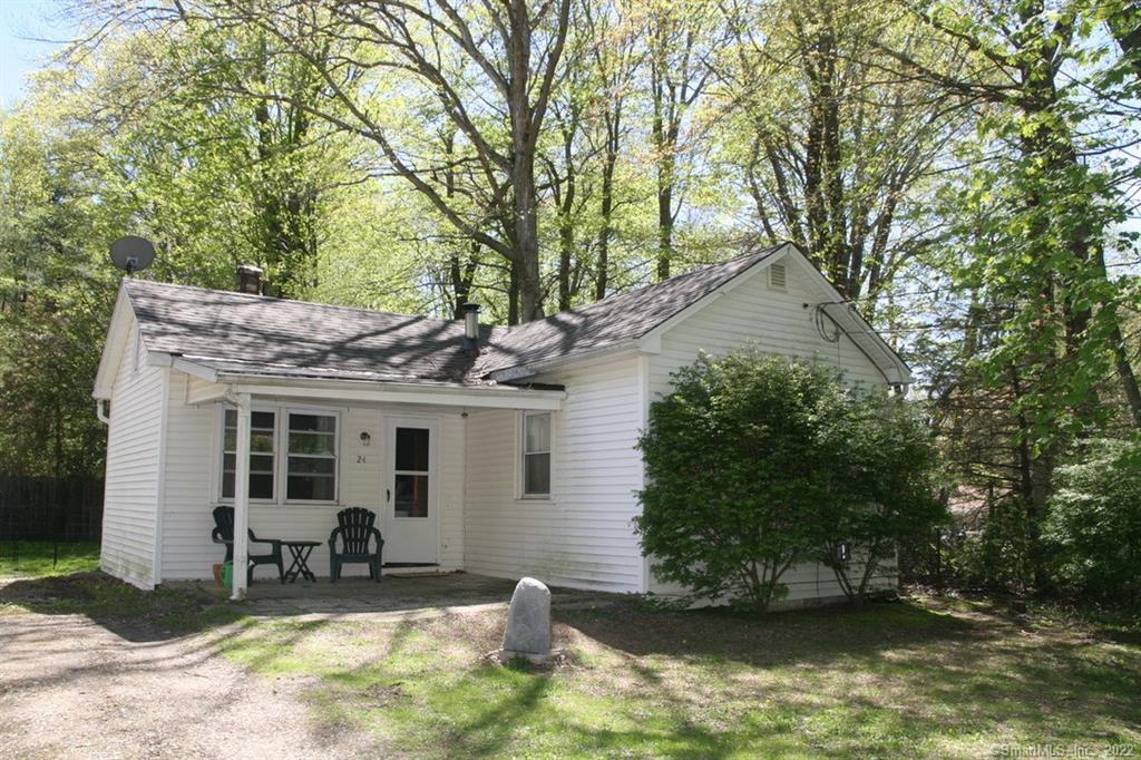 24 Barry Road Coventry CT 06238