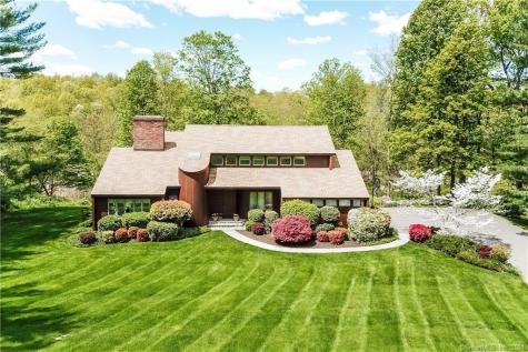10 Farview Farm Road Redding CT 06896
