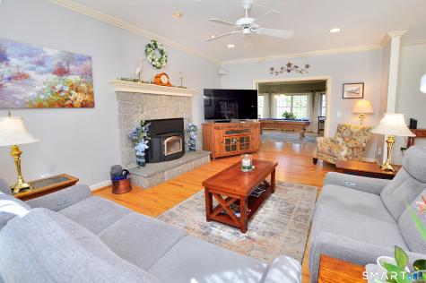 16 Stonewall Drive Granby CT 06090