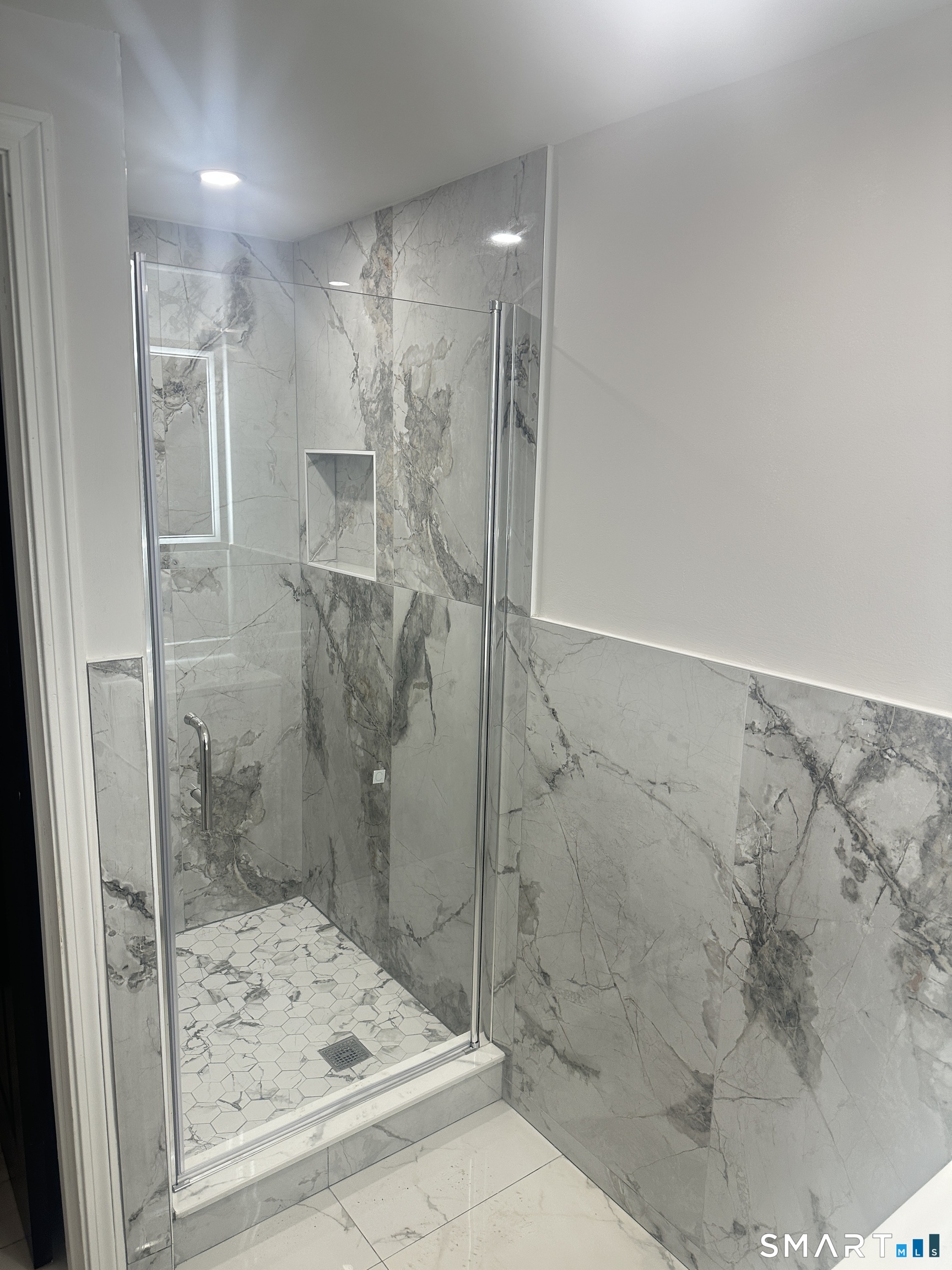 18 Walsh Street Bloomfield CT 06002