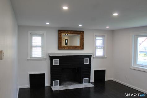 18 Walsh Street Bloomfield CT 06002
