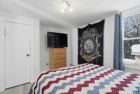 74 Riverside Drive Thompson CT 06277