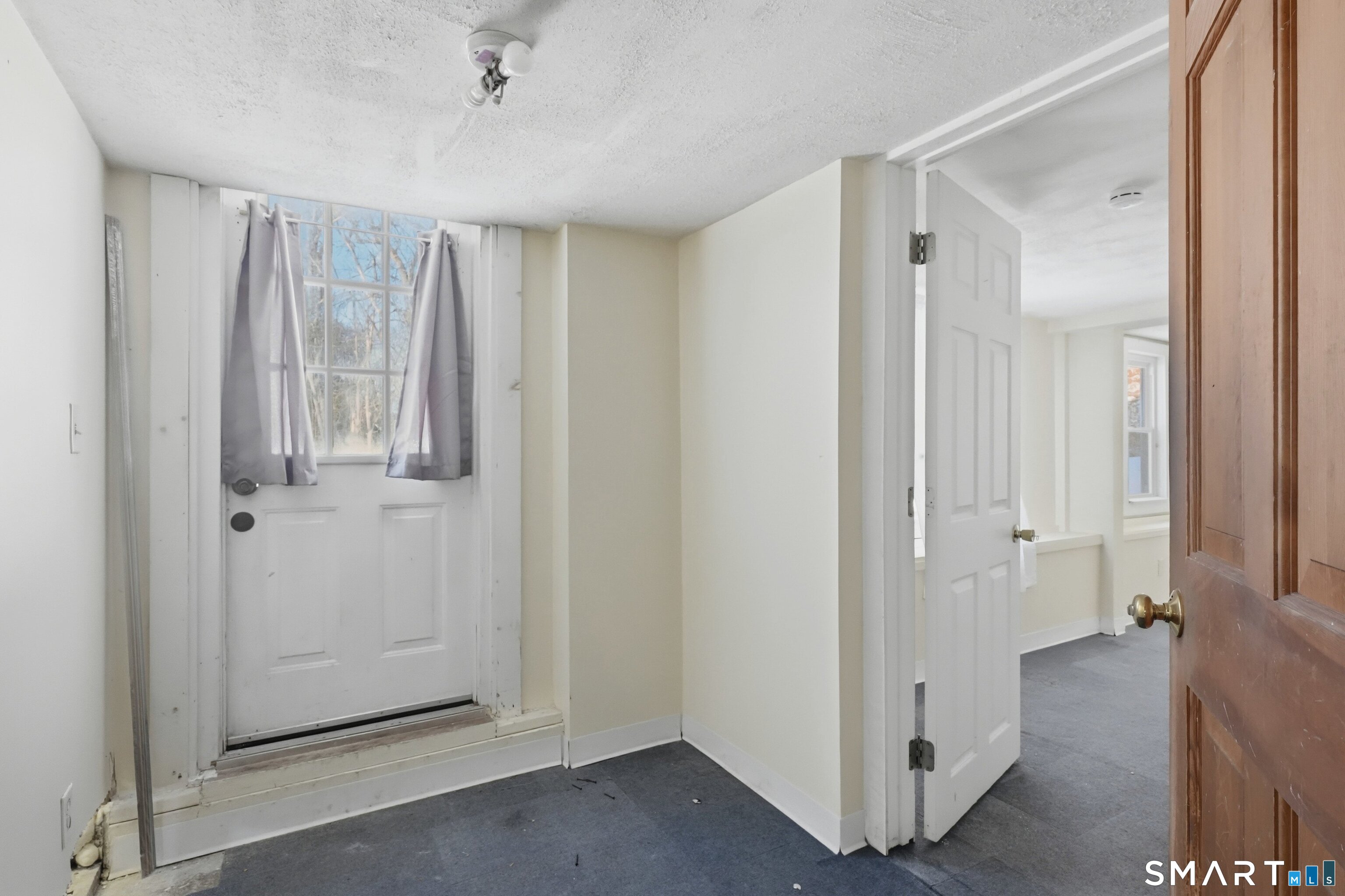 74 Riverside Drive Thompson CT 06277