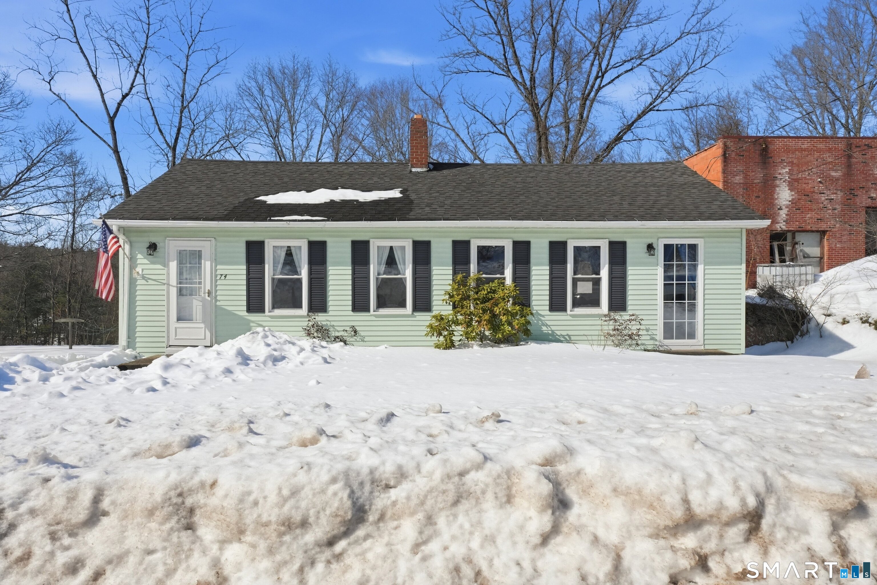 74 Riverside Drive Thompson CT 06277