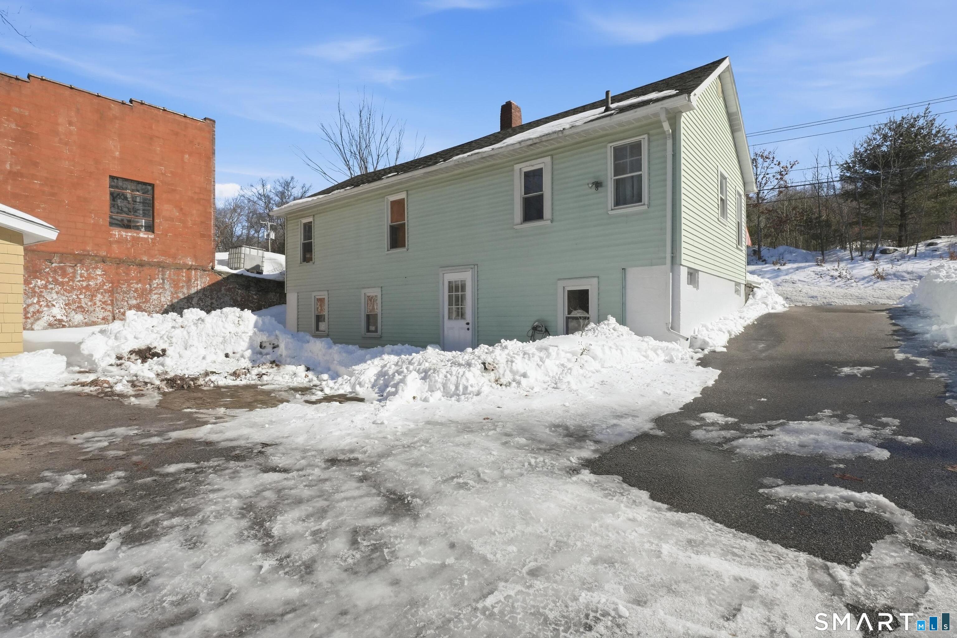 74 Riverside Drive Thompson CT 06277