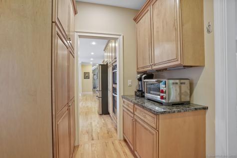 18 Beaver Dam Road Newtown CT 06470