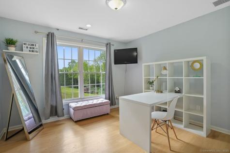 18 Beaver Dam Road Newtown CT 06470