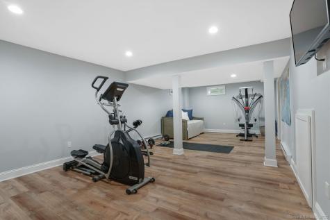 18 Beaver Dam Road Newtown CT 06470