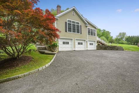 18 Beaver Dam Road Newtown CT 06470