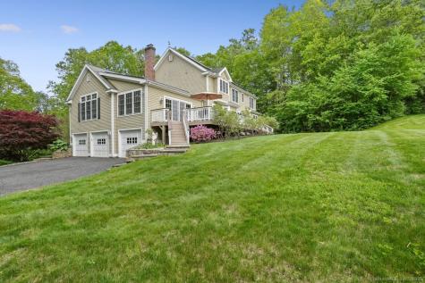 18 Beaver Dam Road Newtown CT 06470