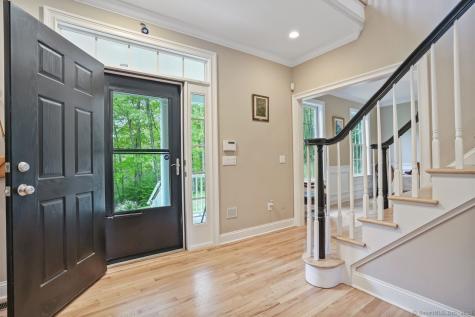 18 Beaver Dam Road Newtown CT 06470
