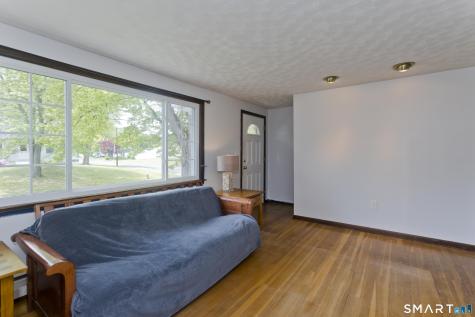28 Bess Road Enfield CT 06082