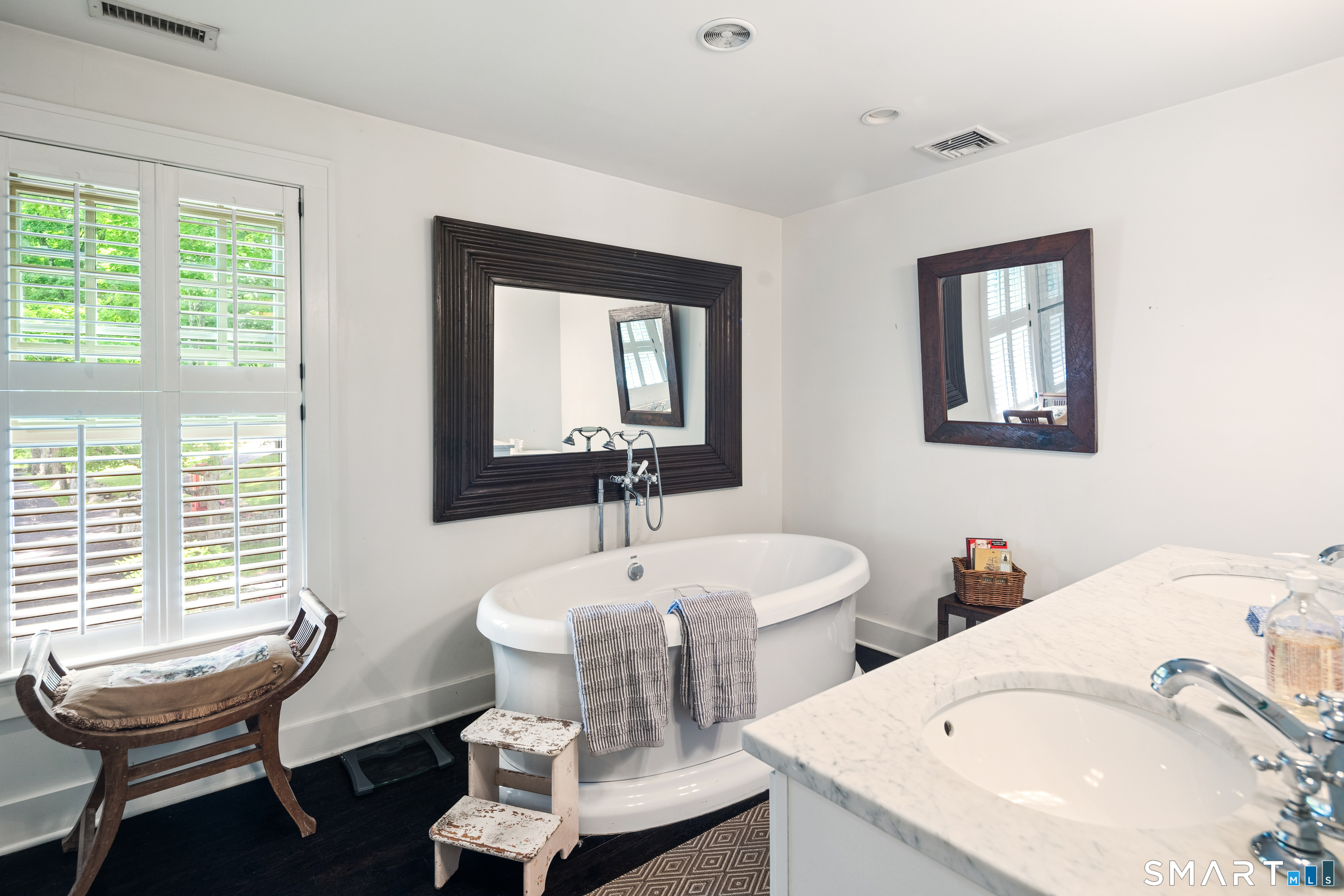 496 Trinity Pass Road New Canaan CT 06840