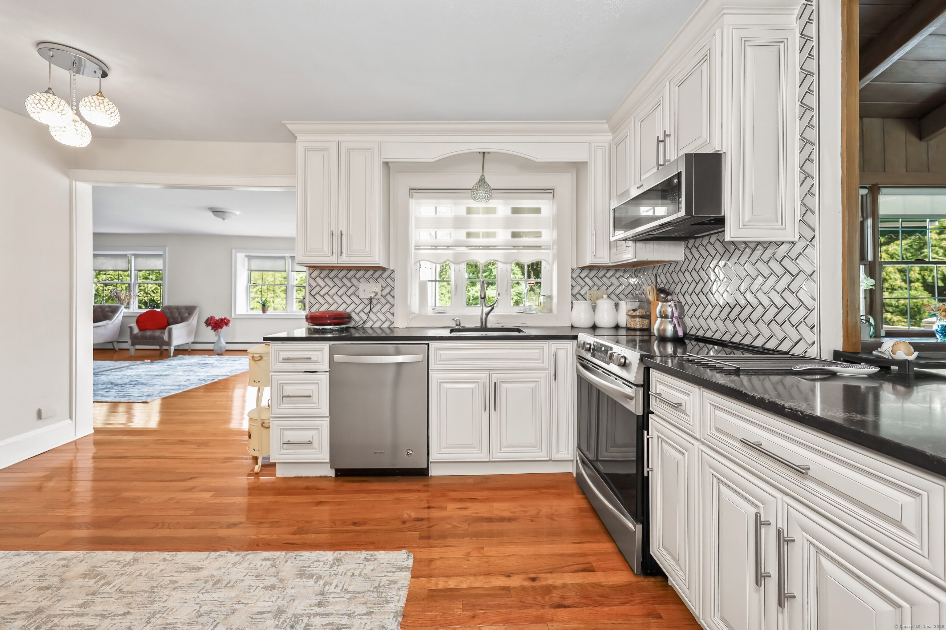 11 Ariel Road Woodbridge CT 06525