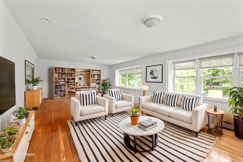11 Ariel Road Woodbridge CT 06525