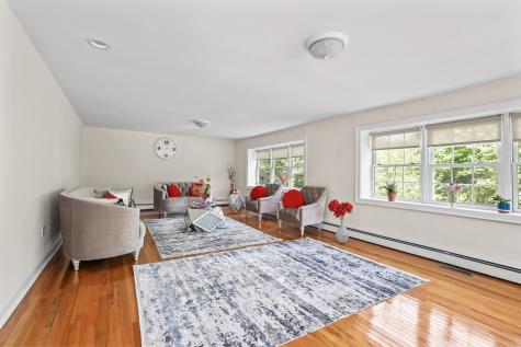 11 Ariel Road Woodbridge CT 06525